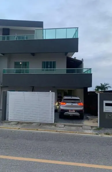 Casa Em Bombinhas 빌라